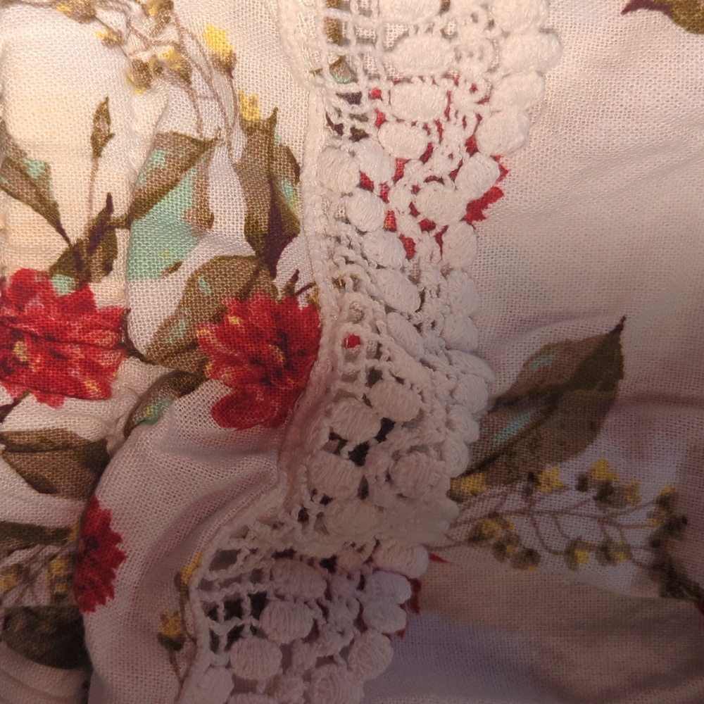 Bonnie Baby size 3/6 month floral baby romper with spaghetti straps and lace - Picture 3 of 3